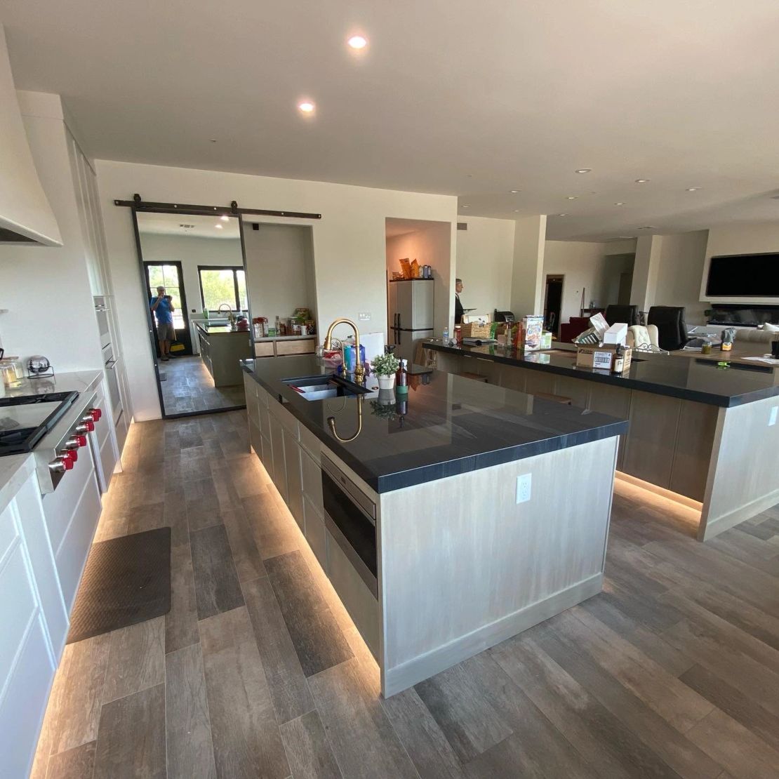 Under-cabinet lighting
