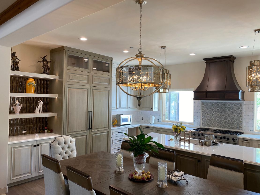 Kitchen and dining lighting